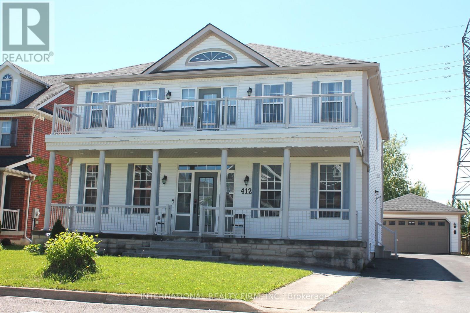412 WRIGHT CRESCENT - 2