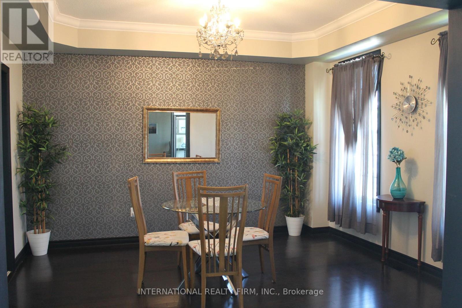 412 WRIGHT CRESCENT - 6