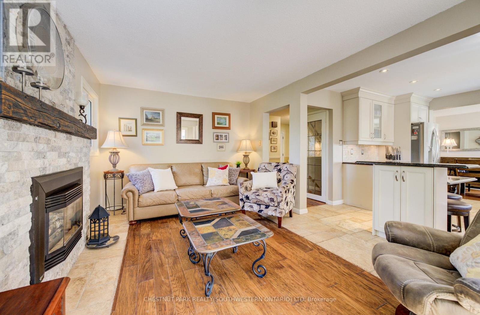 135 ROYAL ORCHARD DRIVE - 13