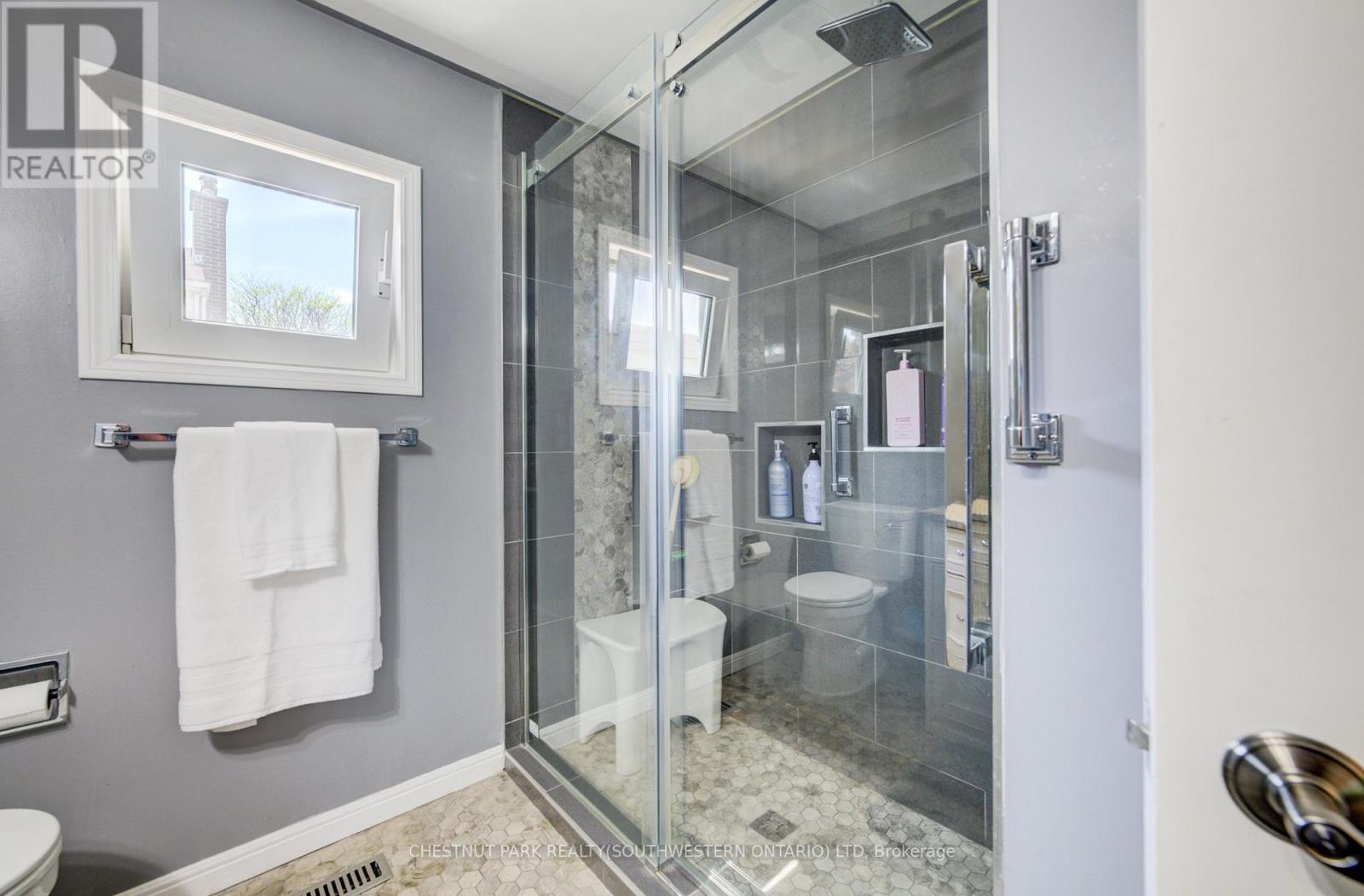 135 ROYAL ORCHARD DRIVE - 27