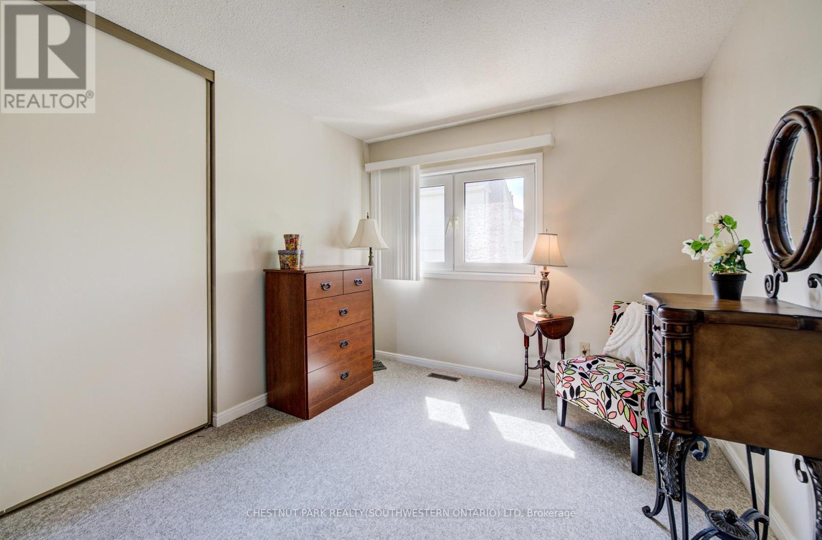 135 ROYAL ORCHARD DRIVE - 31