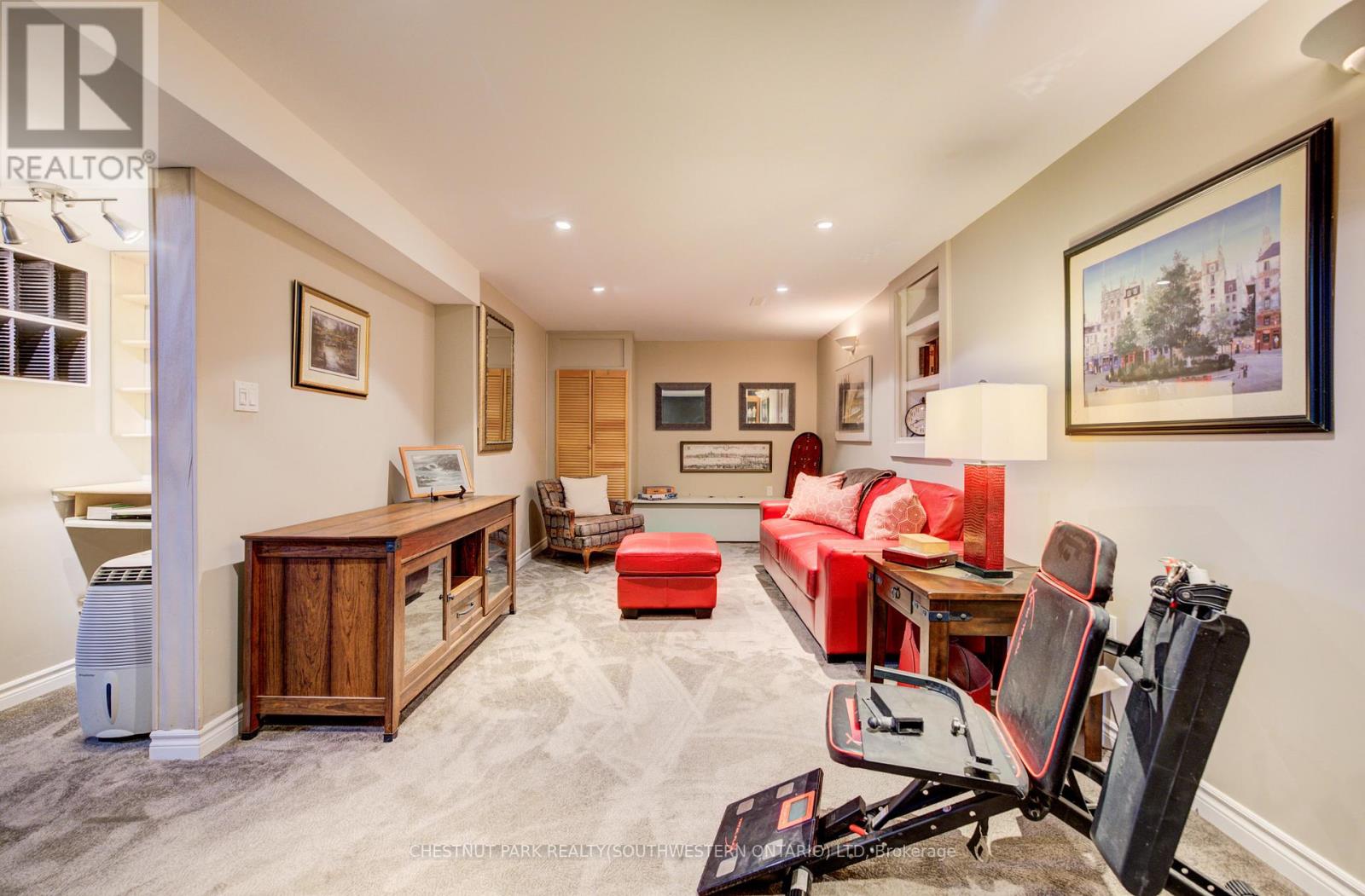 135 ROYAL ORCHARD DRIVE - 37