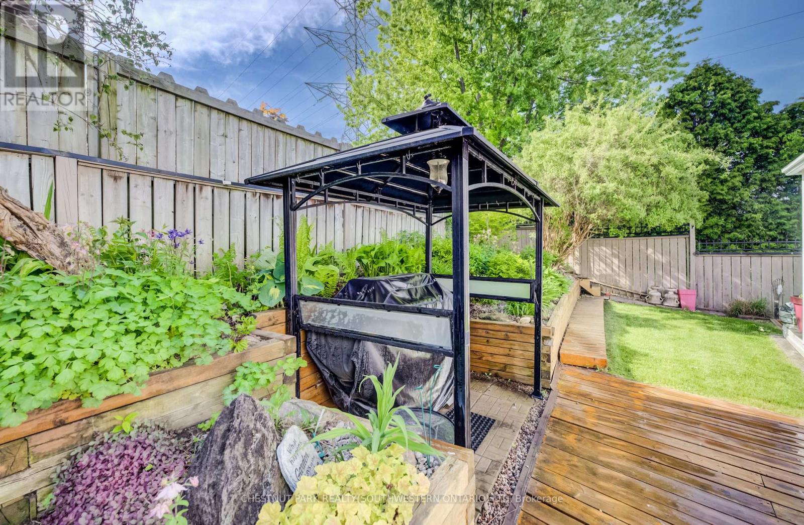 135 ROYAL ORCHARD DRIVE - 40