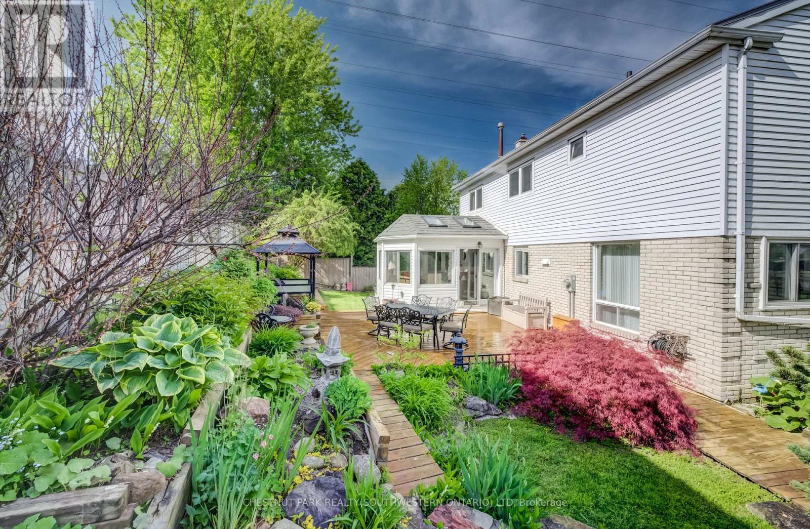 135 ROYAL ORCHARD DRIVE - 46