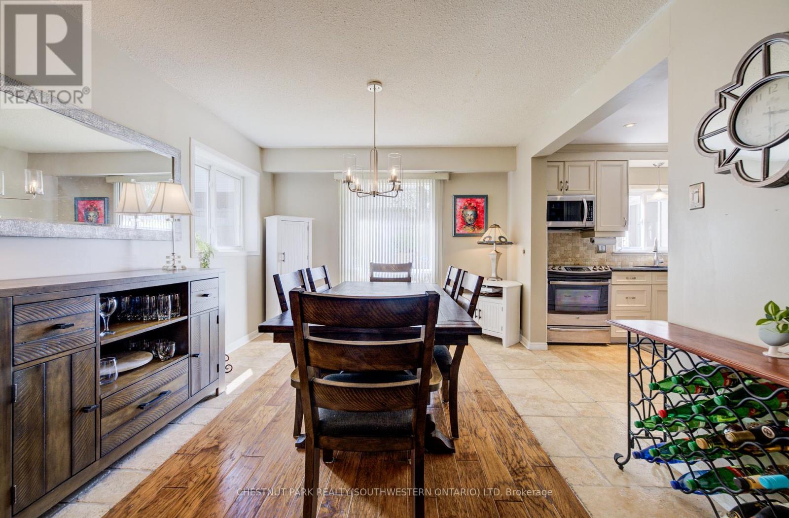135 ROYAL ORCHARD DRIVE - 7
