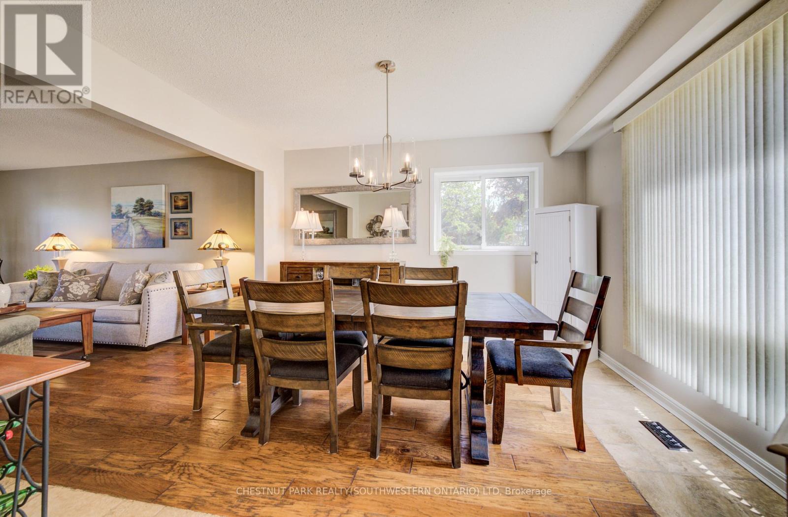 135 ROYAL ORCHARD DRIVE - 8