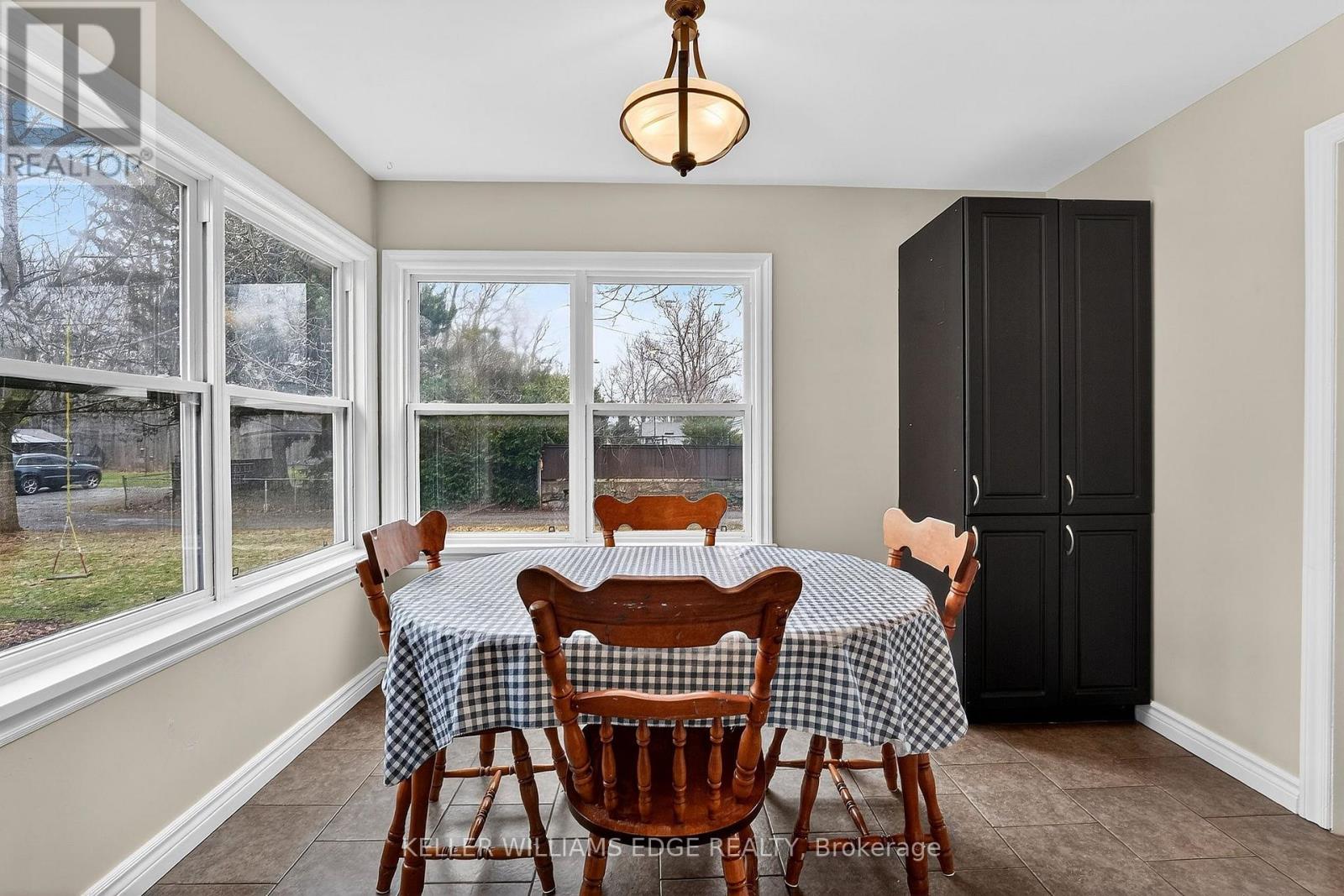 508 PROSPECT POINT ROAD N - 17