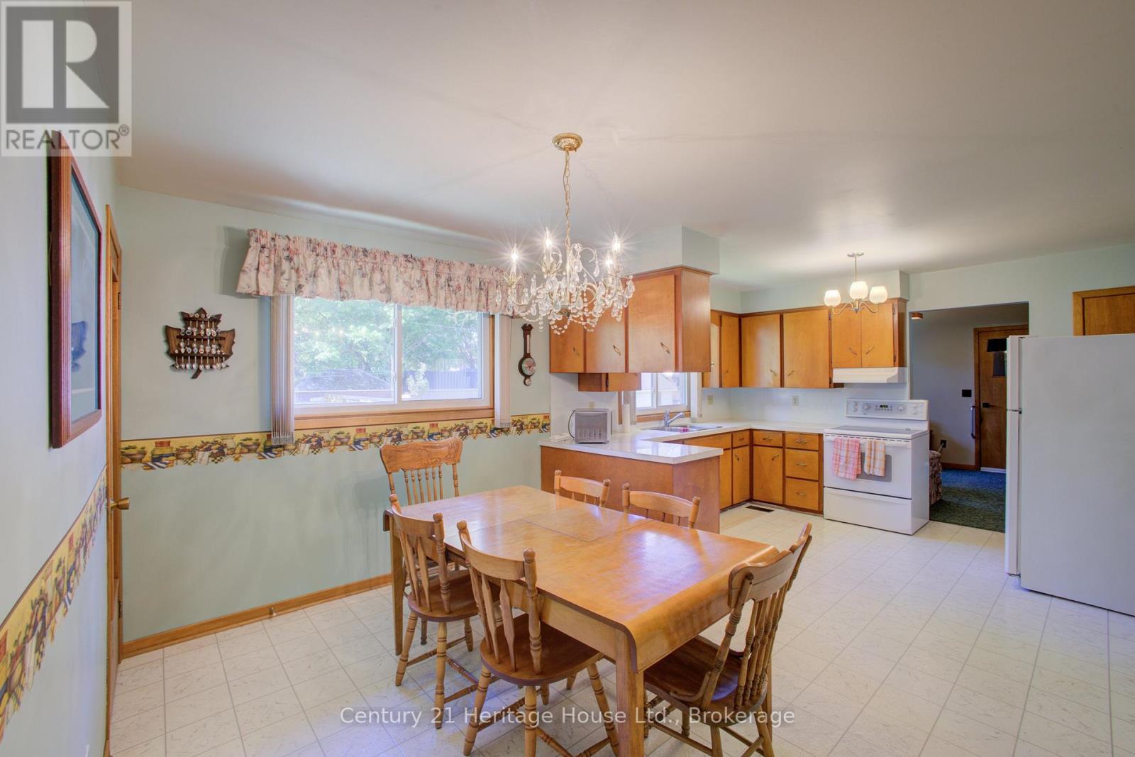 225 GEORGE STREET W - 10