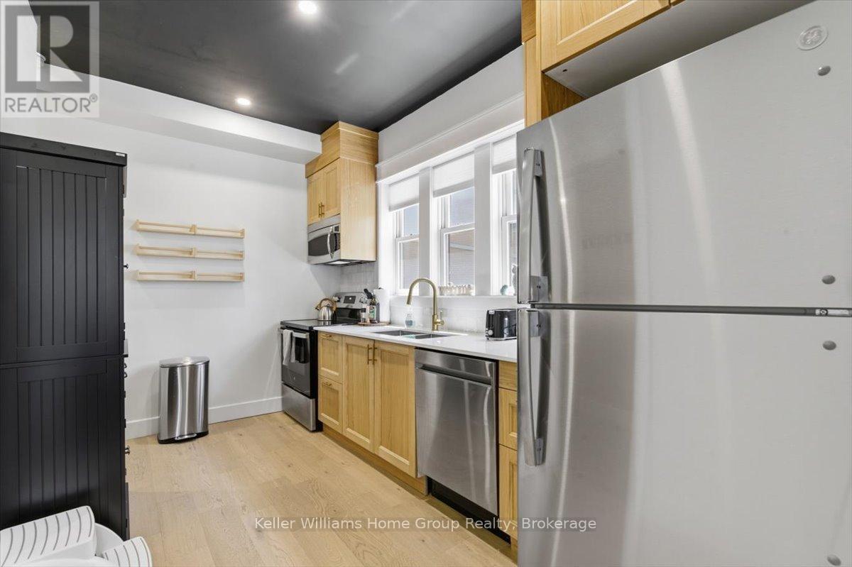 161 DAVID STREET - 28