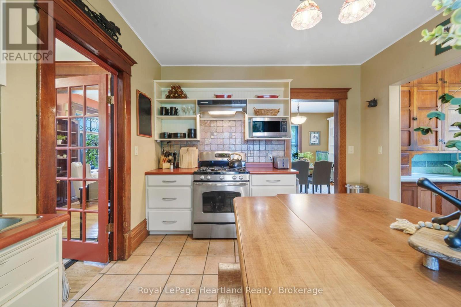 202 MCCONNELL STREET - 18