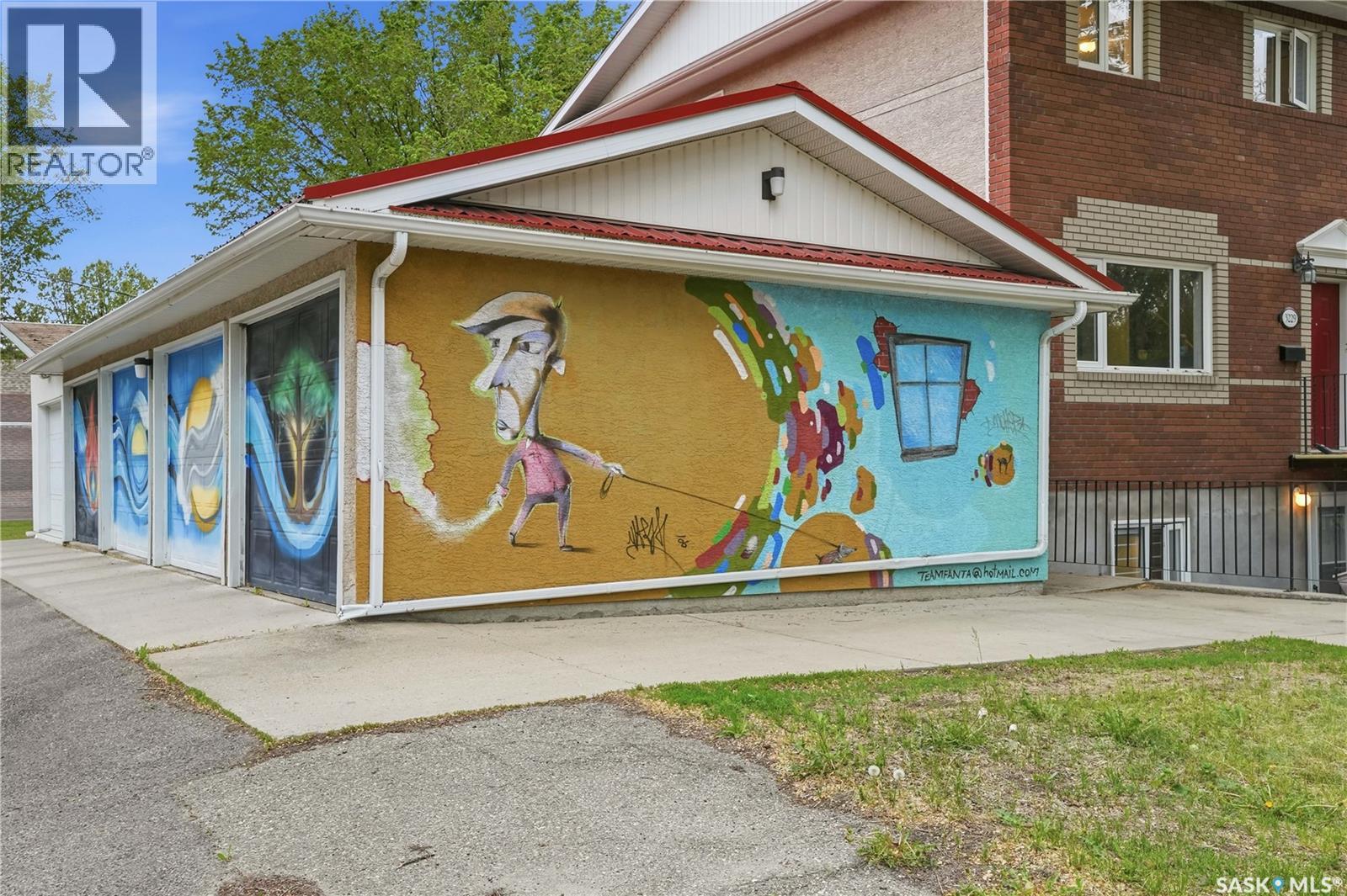 #3229 15th AVENUE - 46