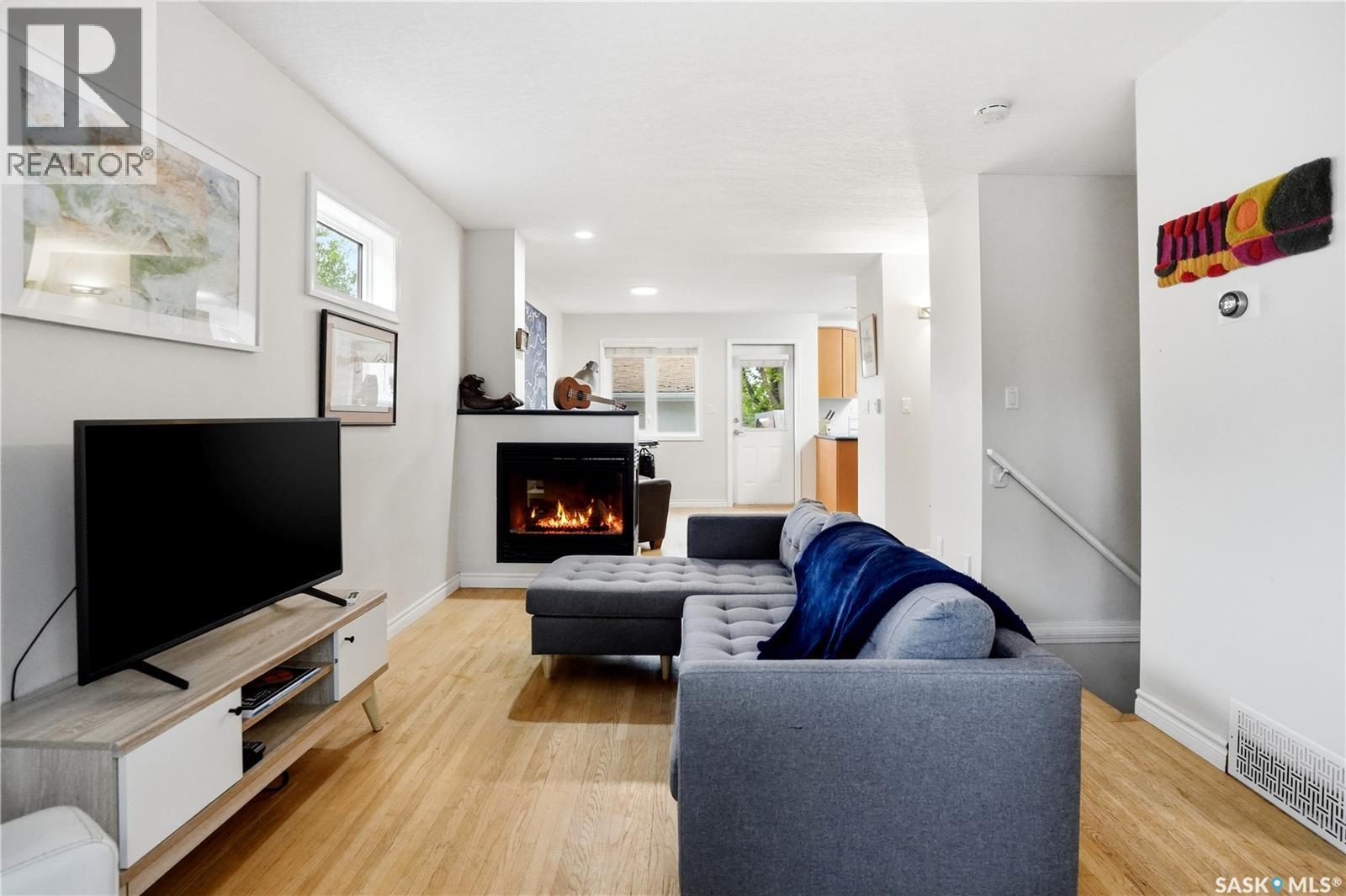 #3229 15th AVENUE - 9