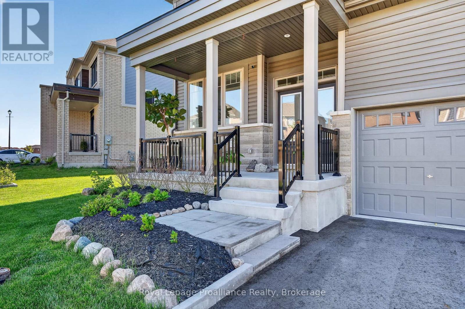 998 TRAILSVIEW AVENUE - 4