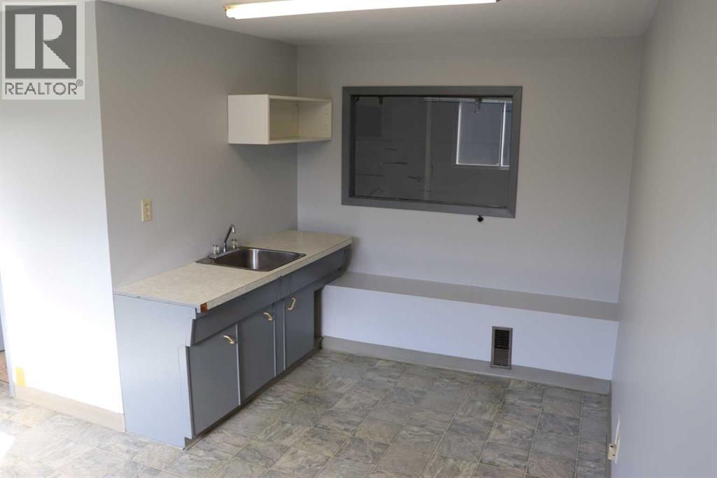 410 68 Street — photo 18
