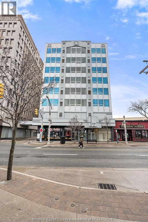 #7C 540 OUELLETTE AVENUE - 25