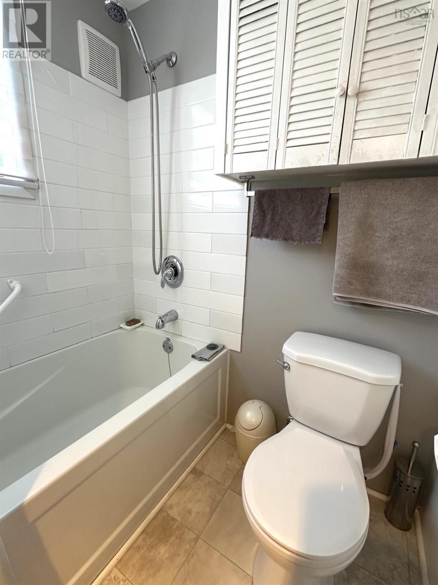 Property 22 of 28 of 48 Zwicker Avenue