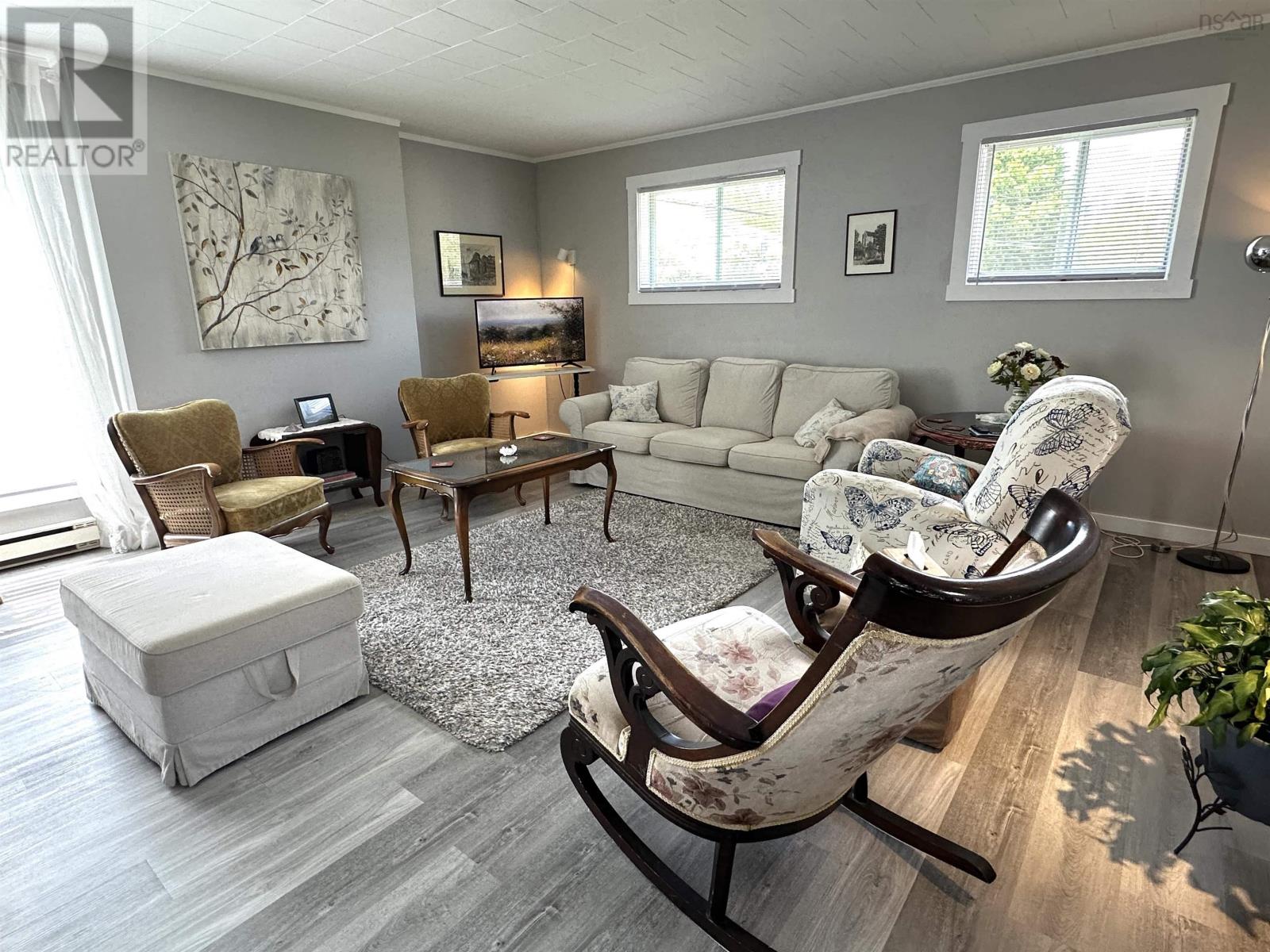 Property 4 of 28 of 48 Zwicker Avenue