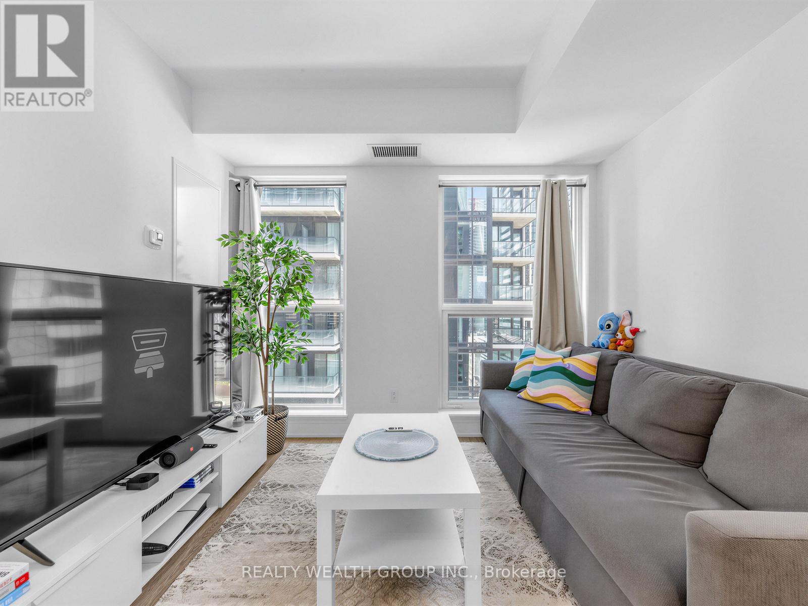 #1305 327 KING STREET W - 7