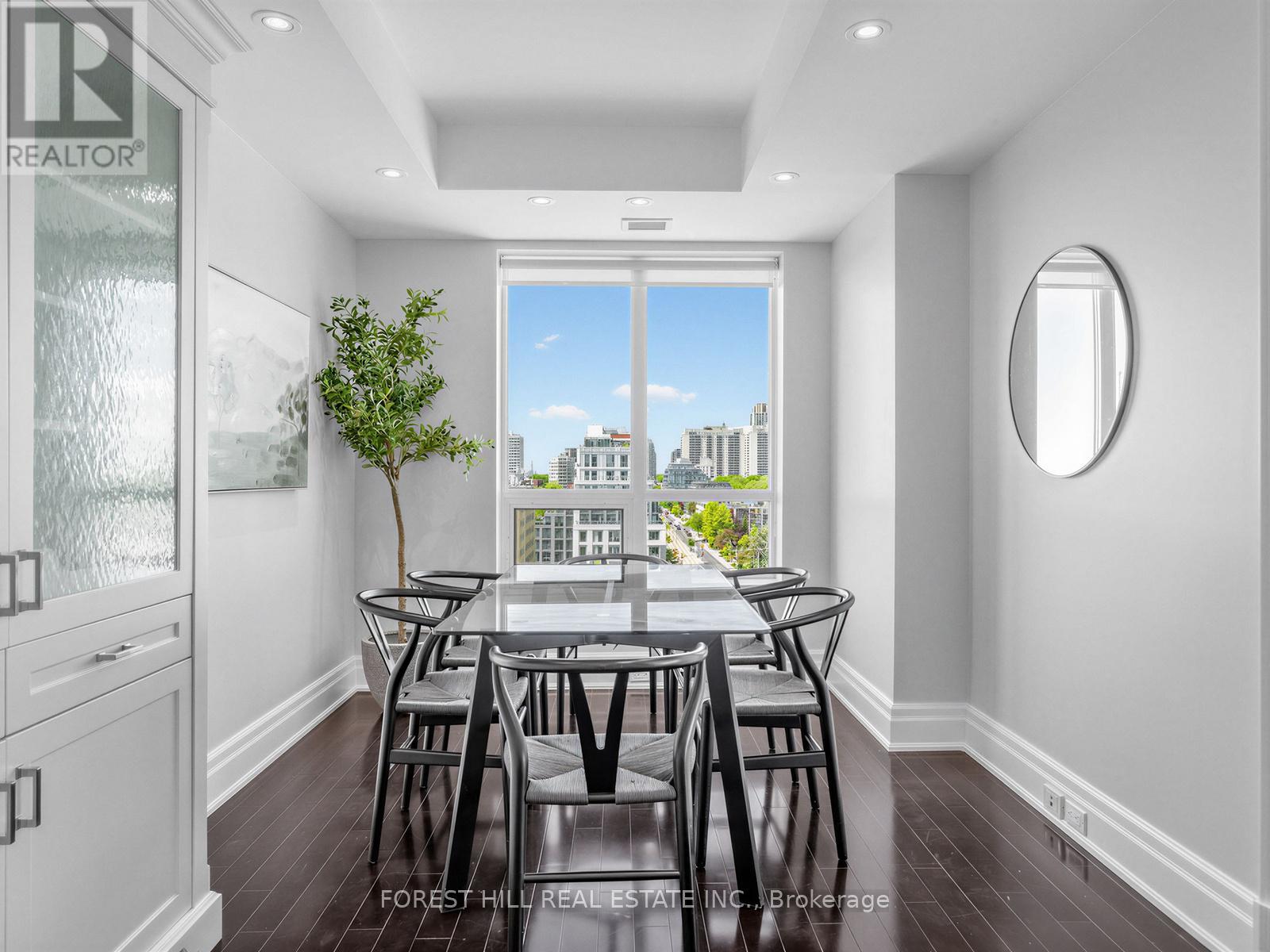 #1204 155 ST CLAIR AVENUE W - 20