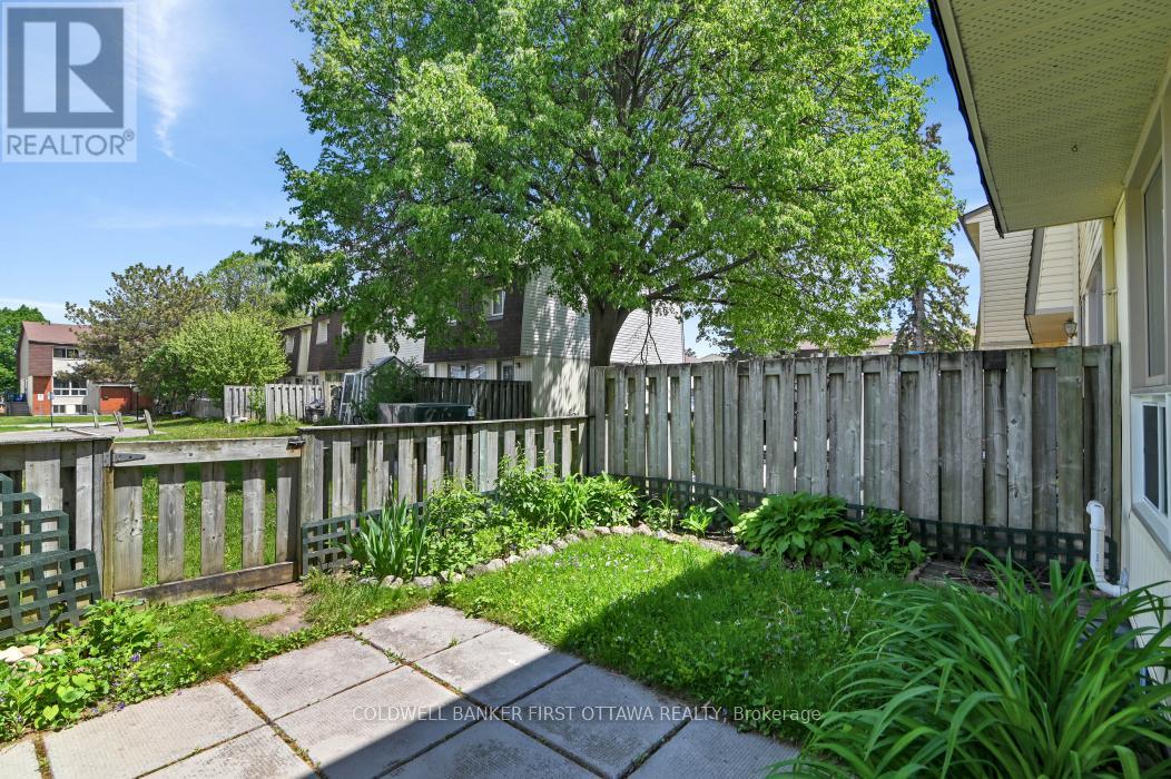 3 Bed, 2 Bath House for Sale in Ottawa – 86F SEYTON DRIVE, Ottawa – MLS# X13223938 - Image 36