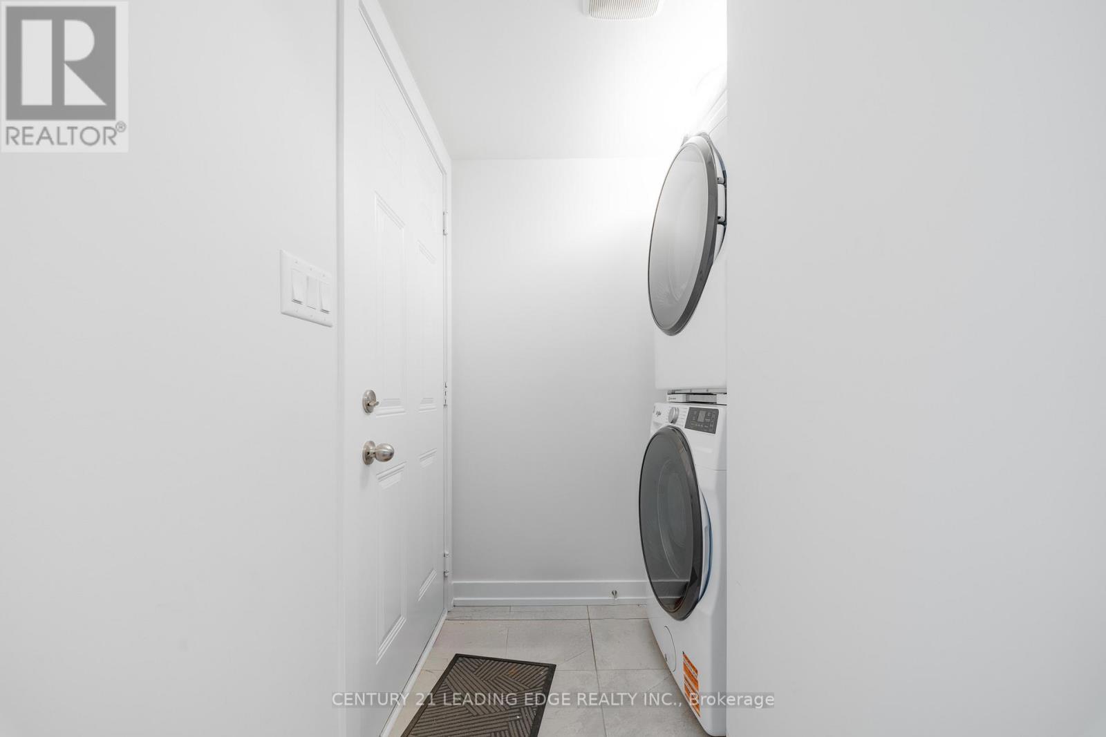 25 PLUTO WAY - 15
