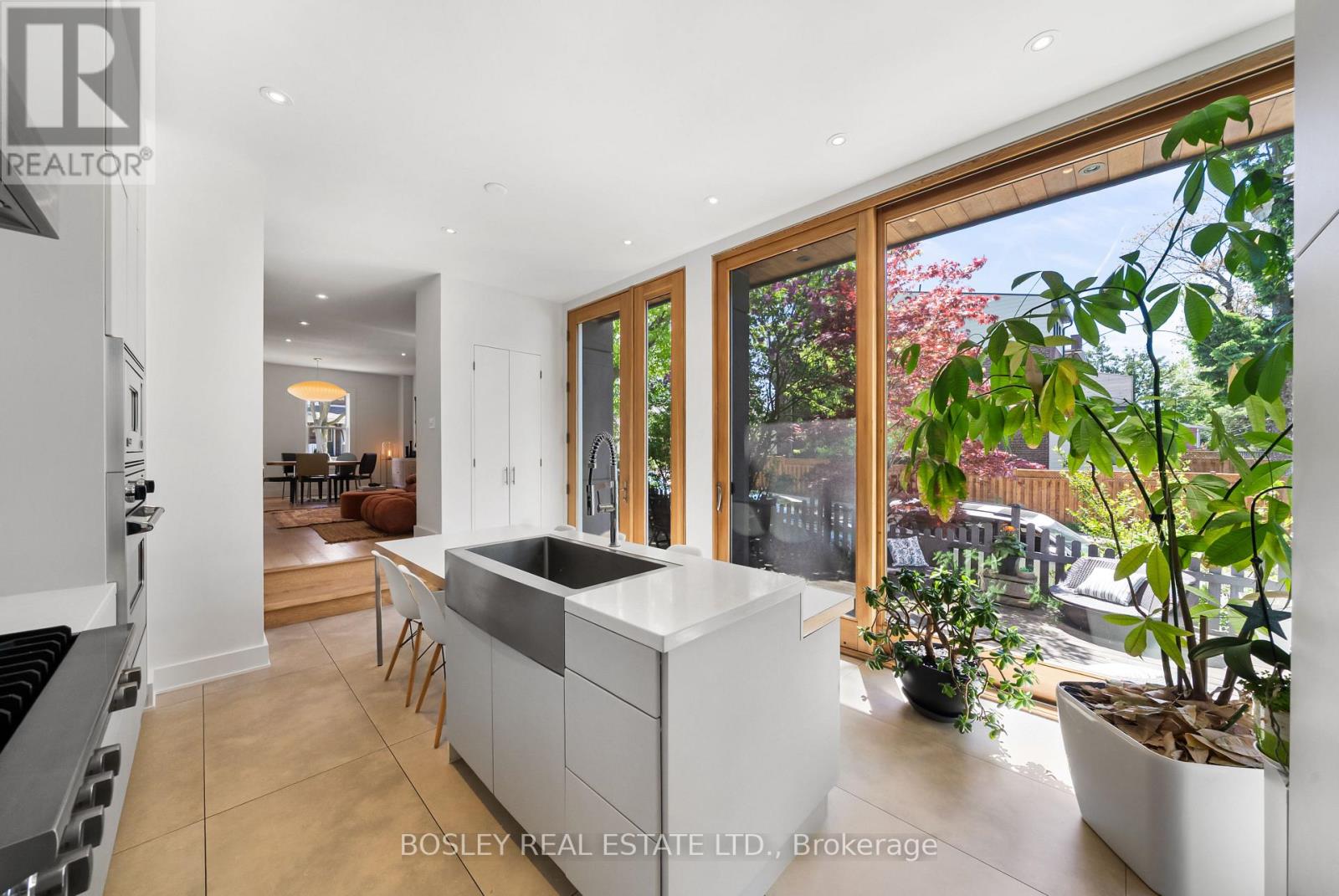 16 DOROTHY STREET - 10