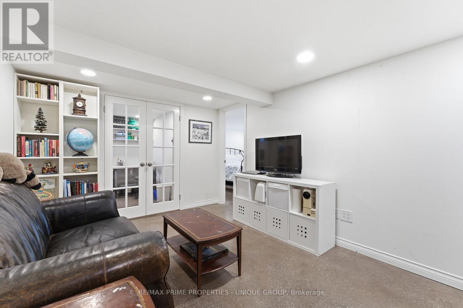 78 GLEN DAVIS CRESCENT - 23