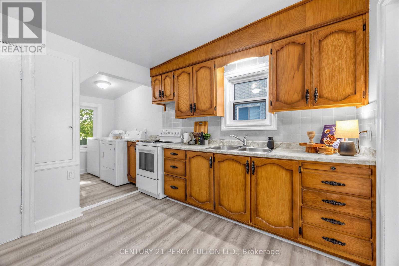 22 WESTMOUNT STREET - 9