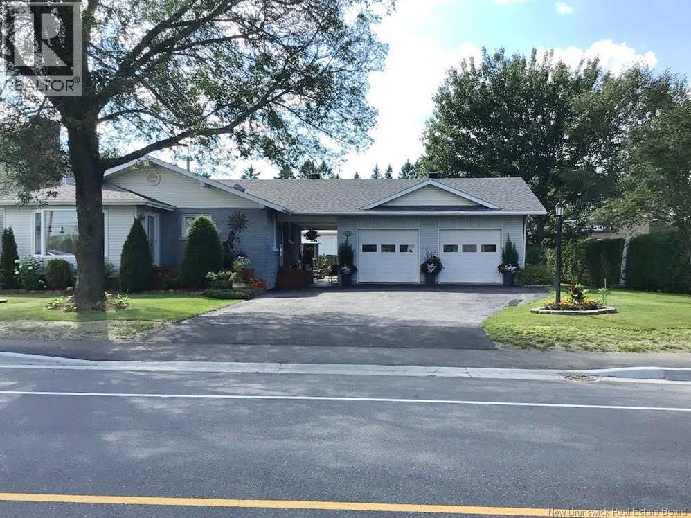685 Principale Street - 1