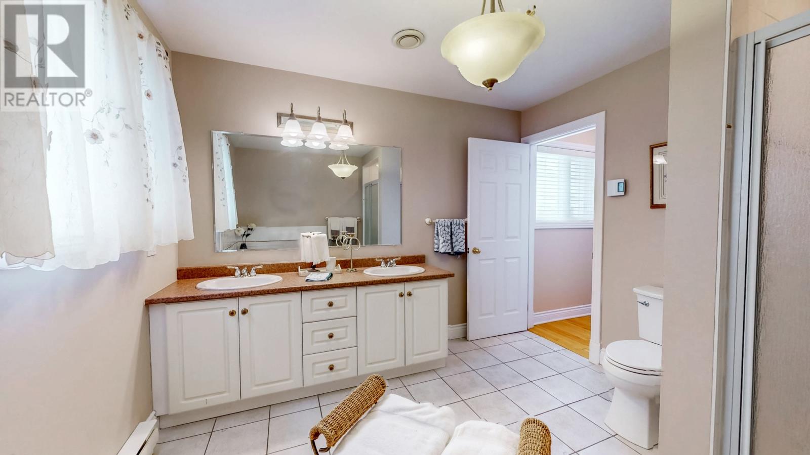 39 Cheyne Drive - 26