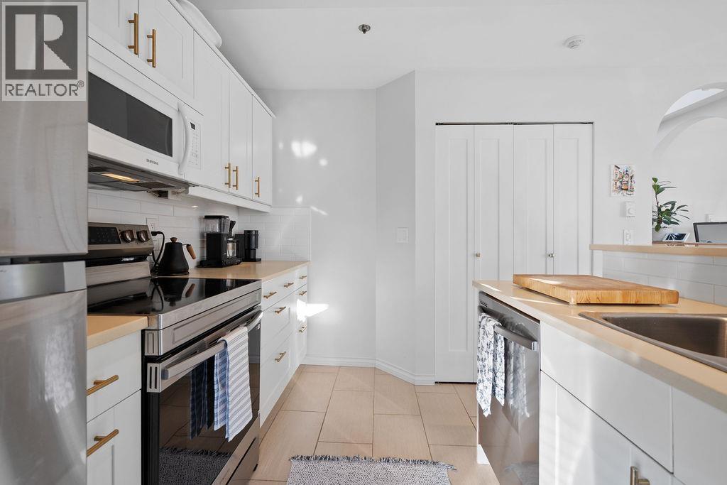 2 Bed, 2 Bath Apartment for Sale in Vancouver – 404 888 W 13TH AVENUE, Vancouver – MLS# R3117123 - Image 6