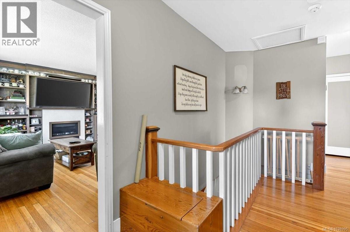 4907 Morton St - 23