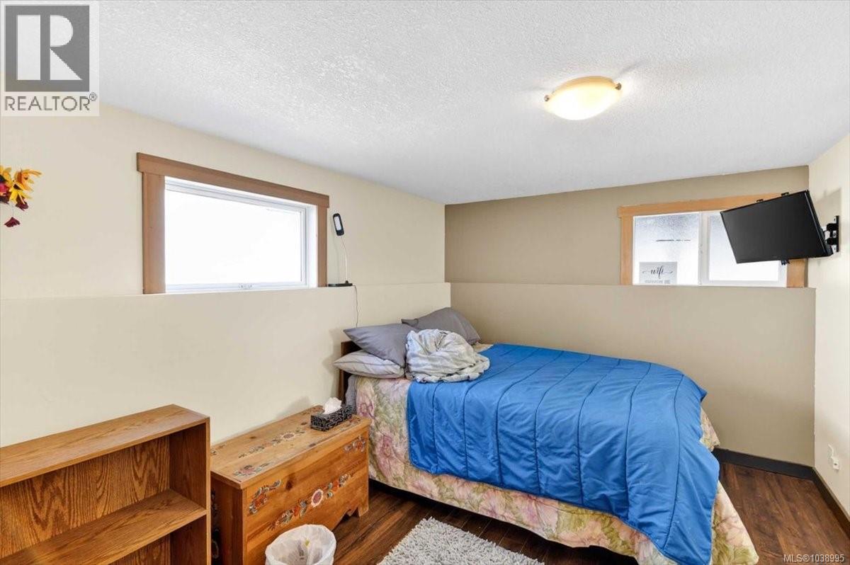 4907 Morton St - 29