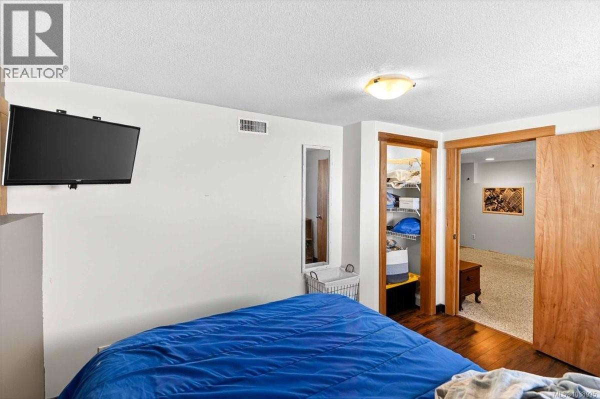 4907 Morton St - 30