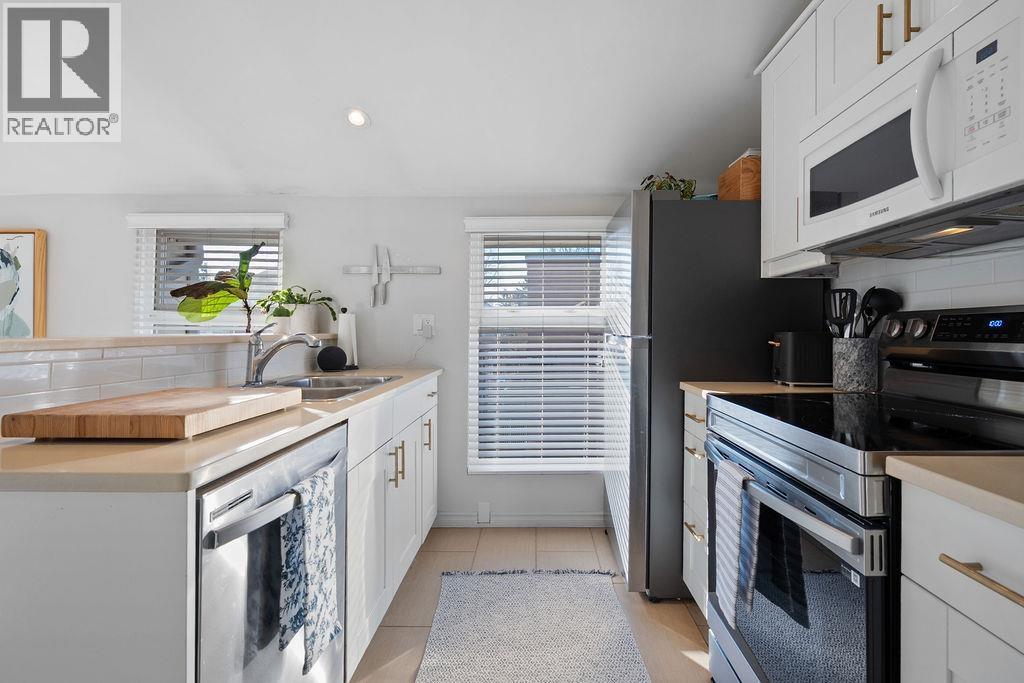 2 Bed, 2 Bath Apartment for Sale in Vancouver – 404 888 W 13TH AVENUE, Vancouver – MLS# R3117123 - Image 5