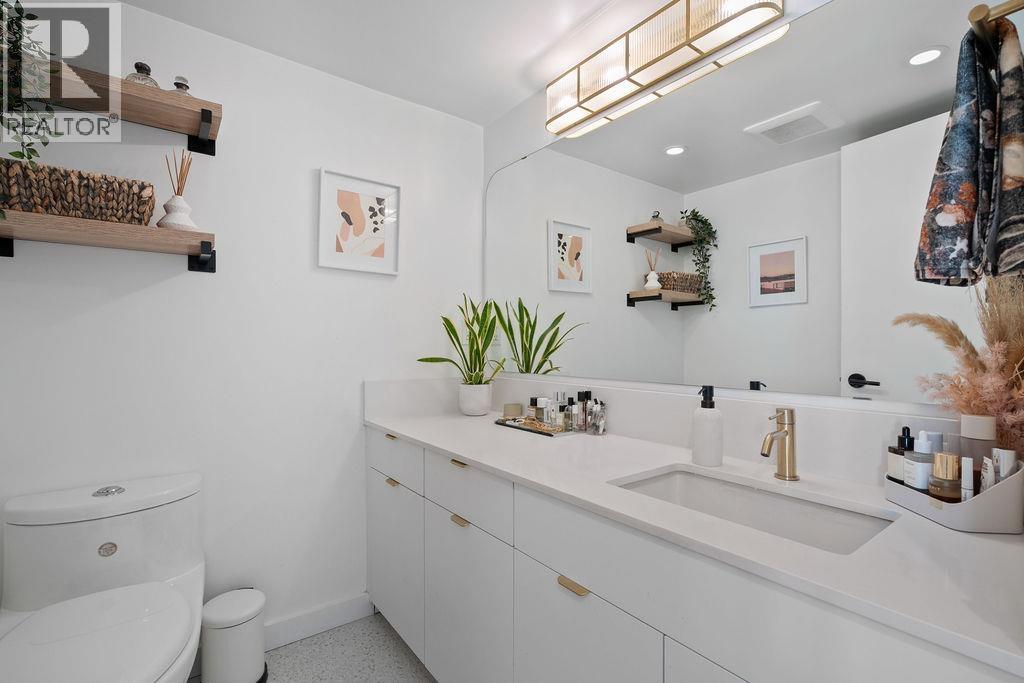 2 Bed, 2 Bath Apartment for Sale in Vancouver – 404 888 W 13TH AVENUE, Vancouver – MLS# R3117123 - Image 21