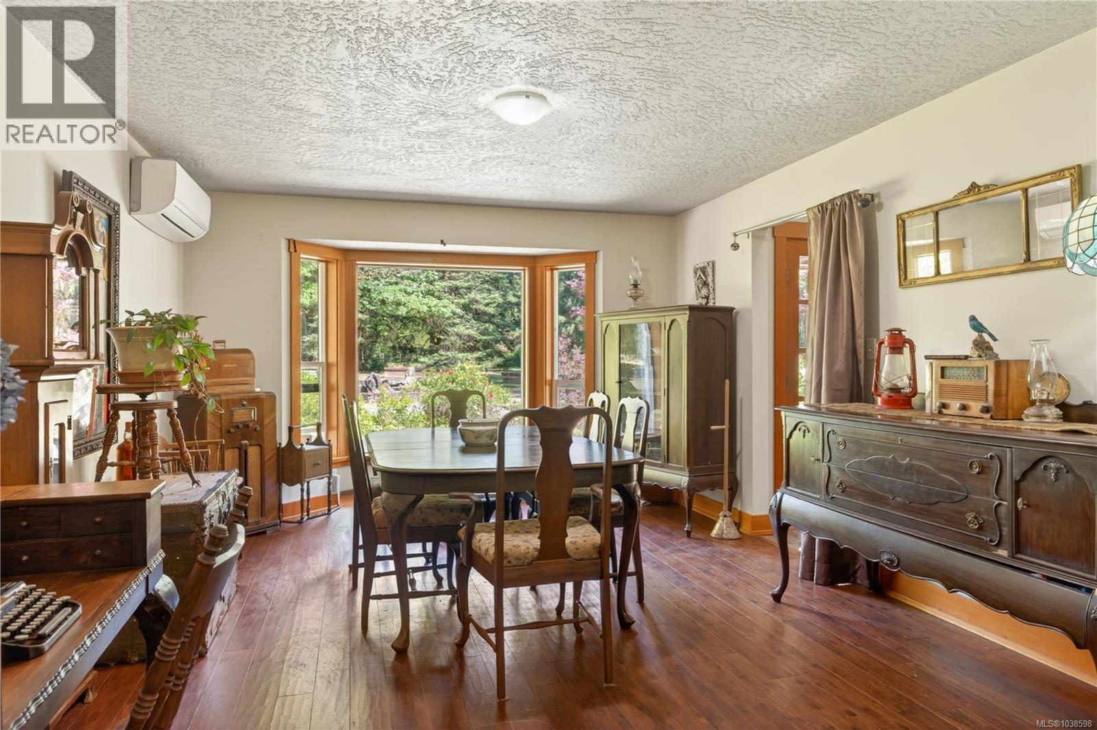 1880 Forest Hill Pl, Nanaimo