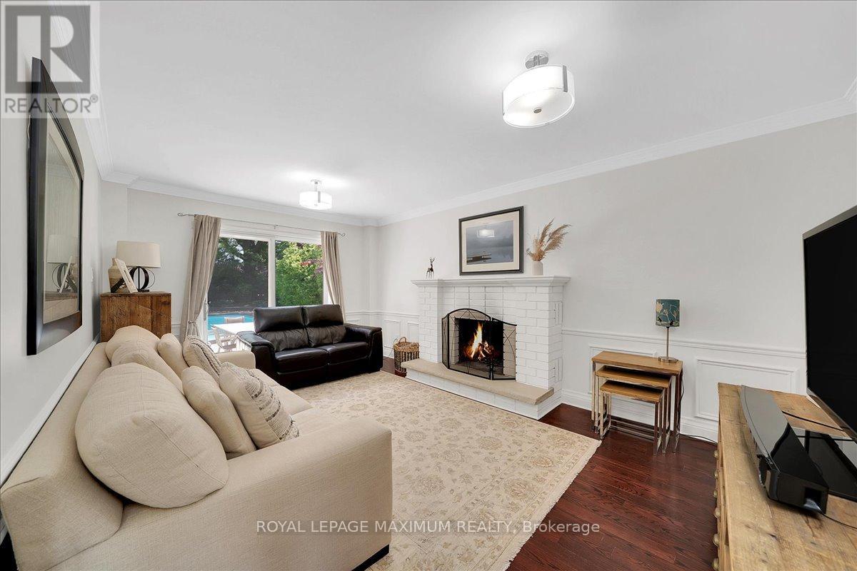 62 MONTGOMERY COURT - 21