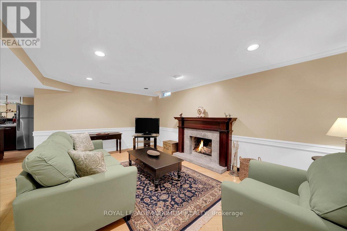 62 MONTGOMERY COURT - 41