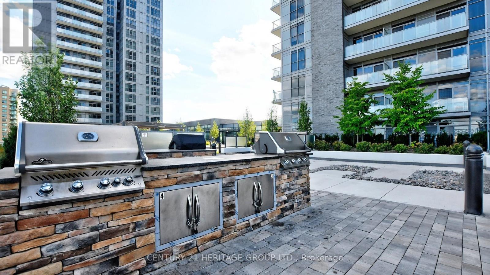#1106 65 ONEIDA CRESCENT - 44