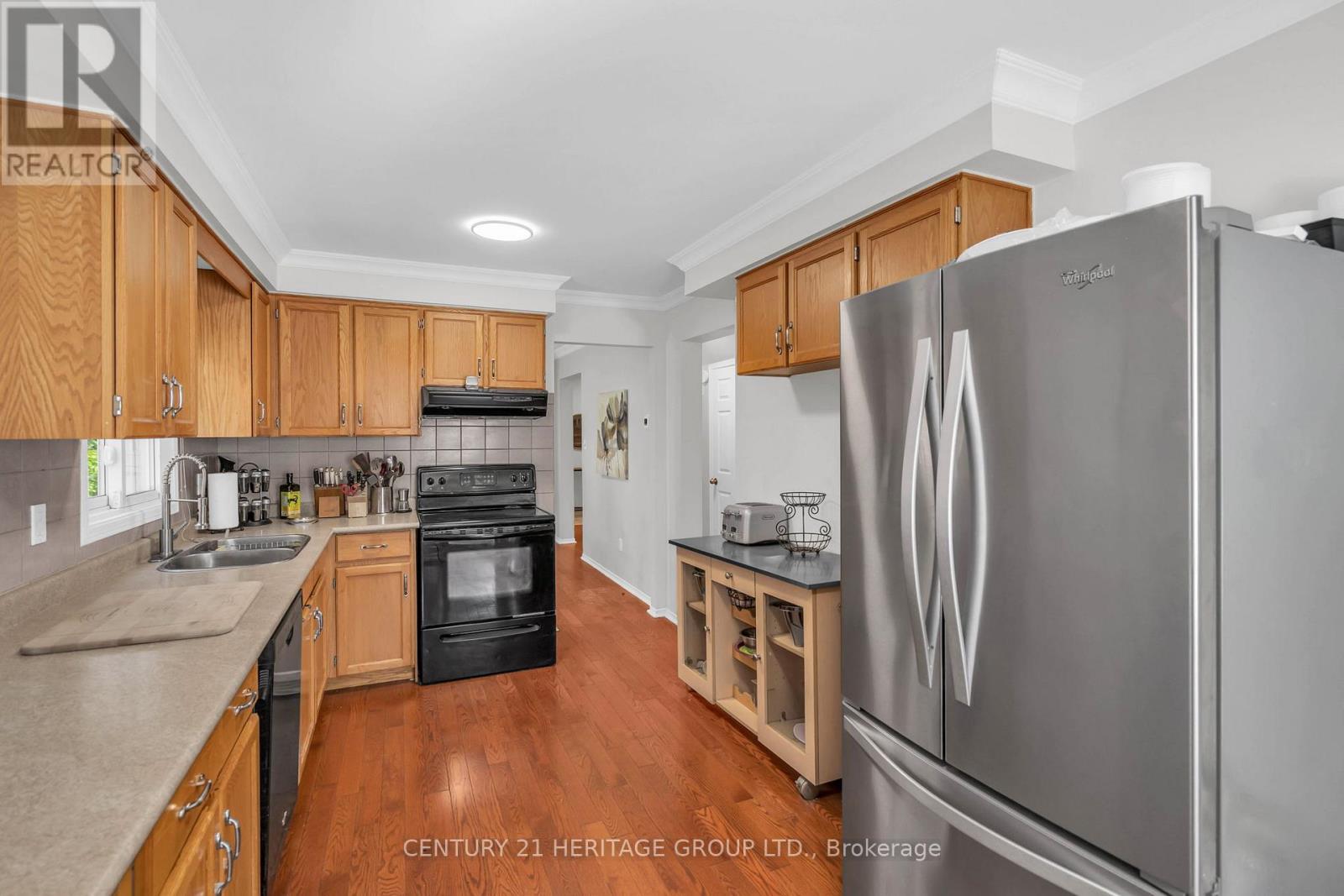 228 BILLINGS CRESCENT - 17