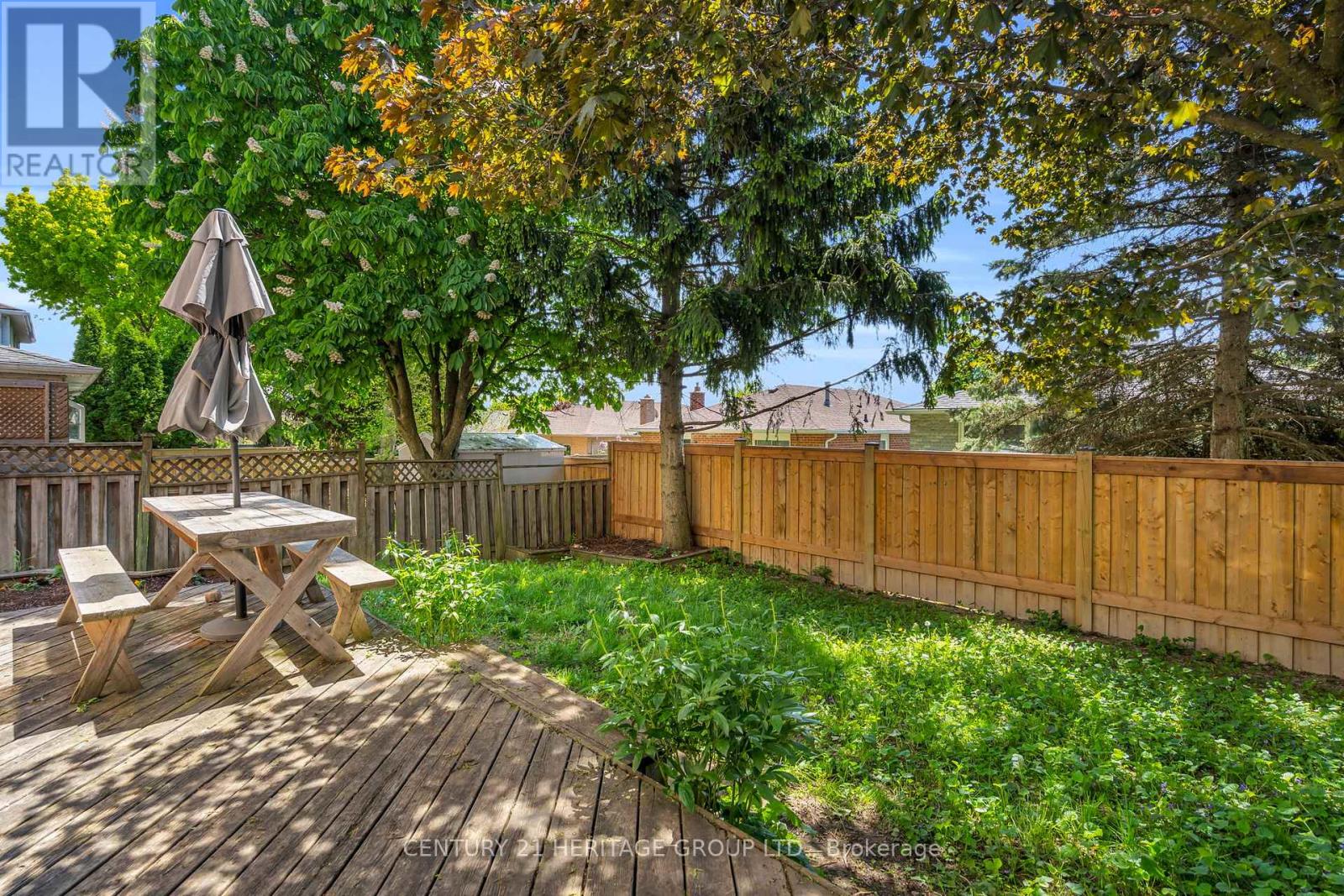 228 BILLINGS CRESCENT - 42