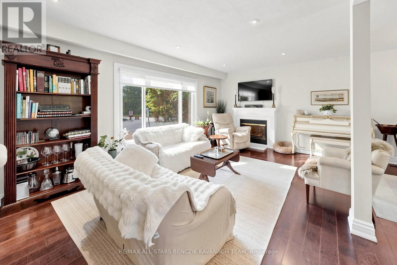 65 WOOTTEN WAY N - 4