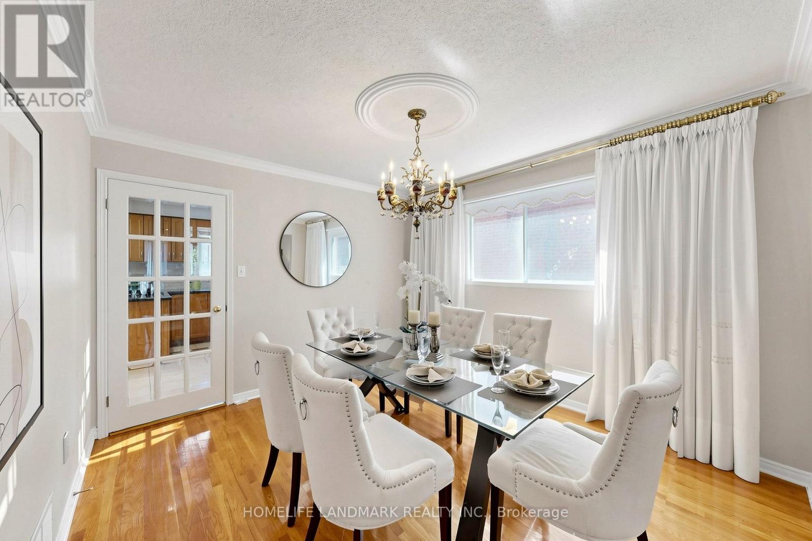 33 DUNDEE CRESCENT - 13
