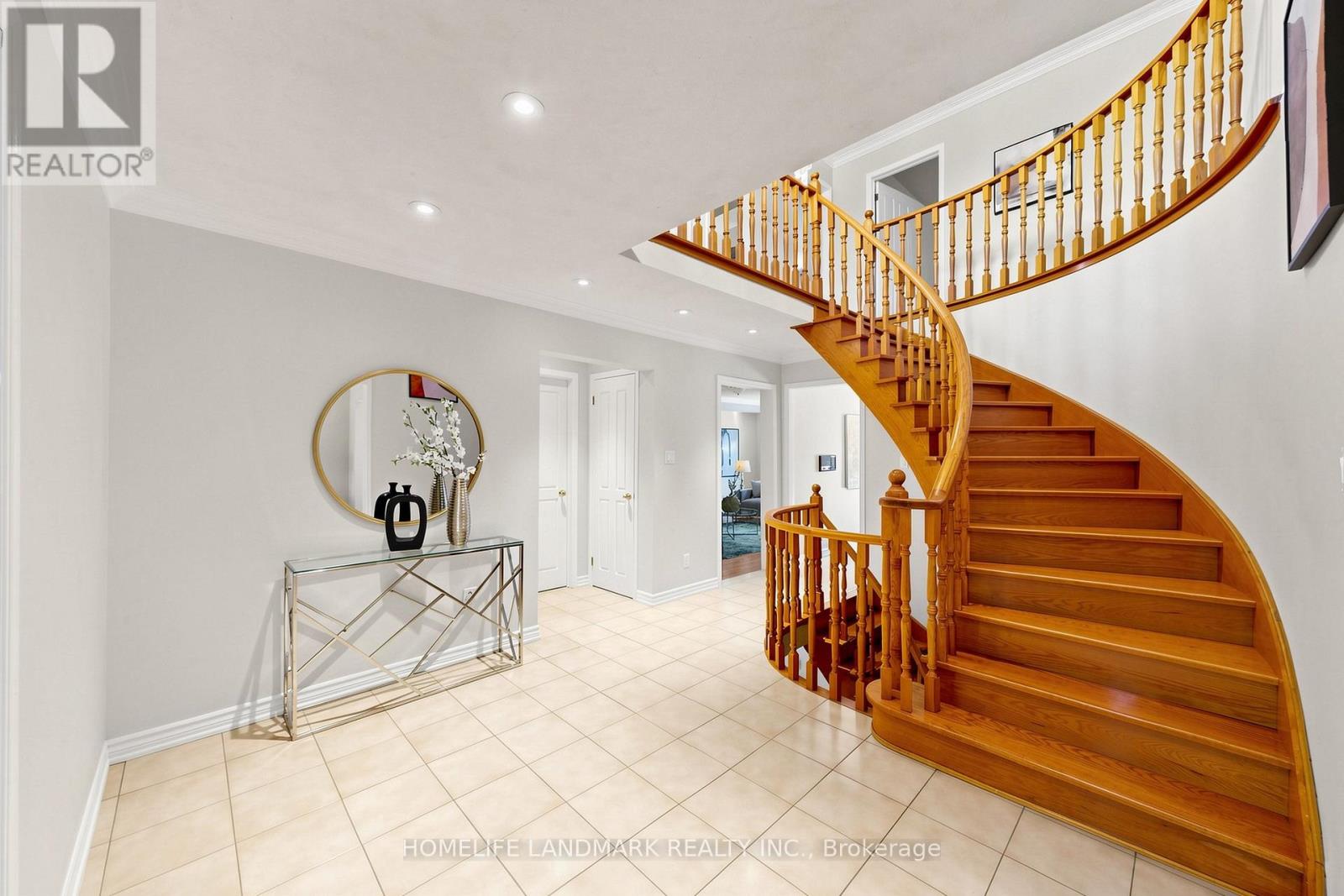 33 DUNDEE CRESCENT - 26