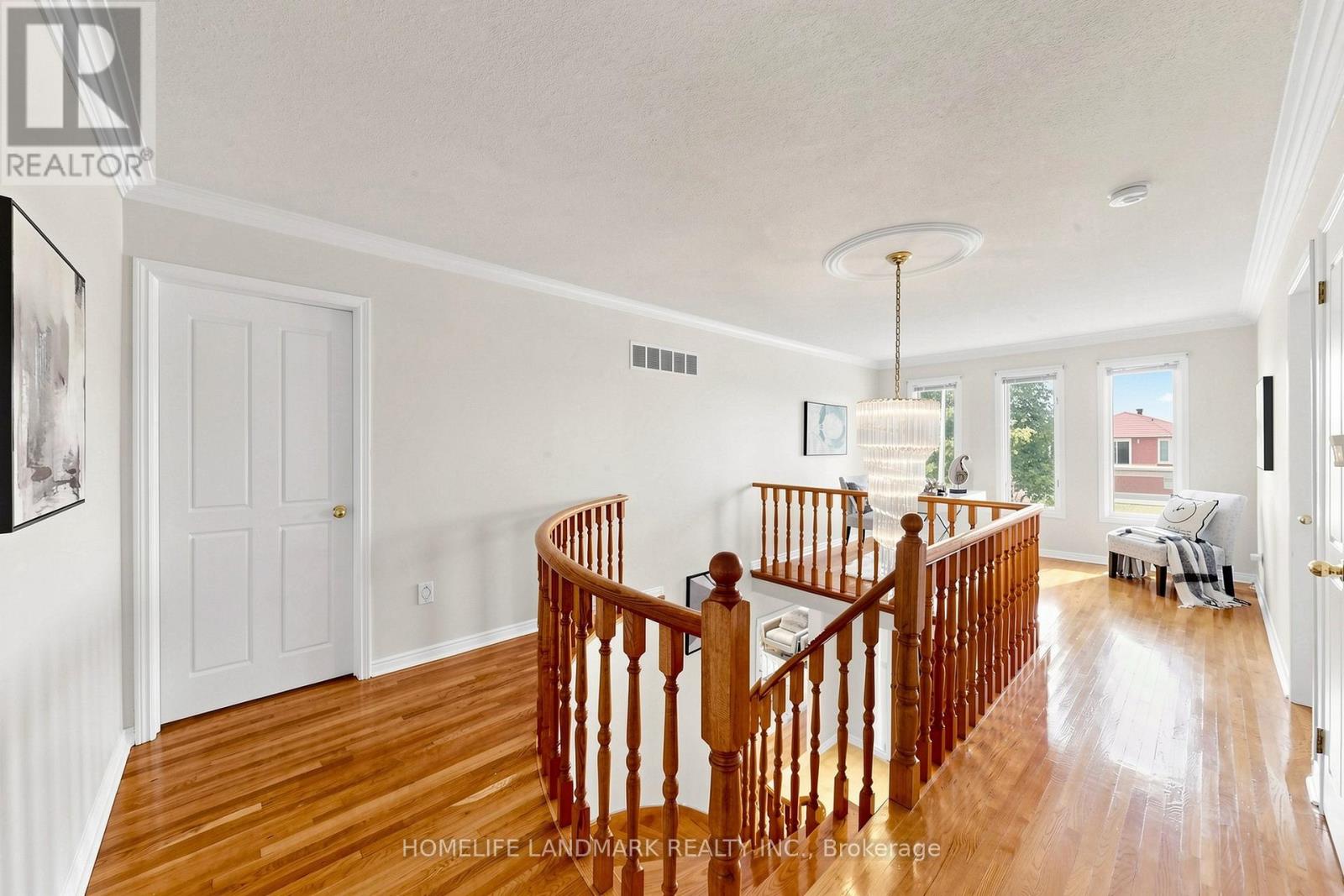 33 DUNDEE CRESCENT - 27