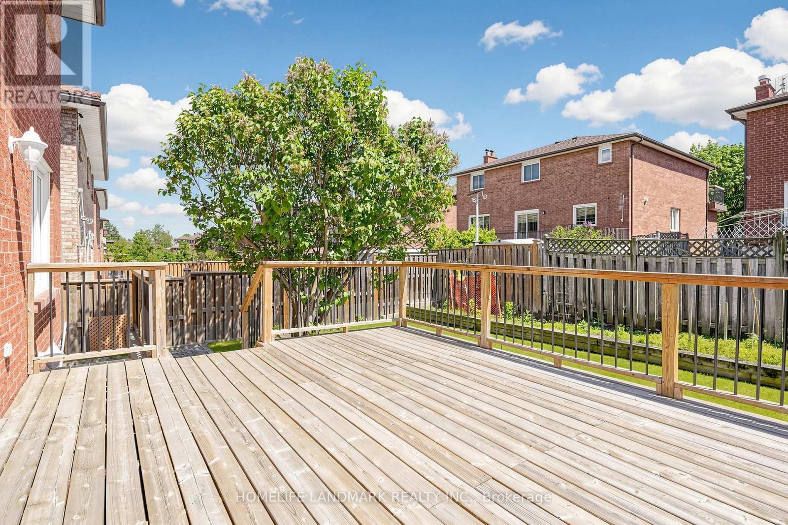 33 DUNDEE CRESCENT - 6