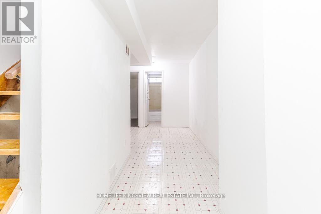 1 CHARLESON DRIVE - 16