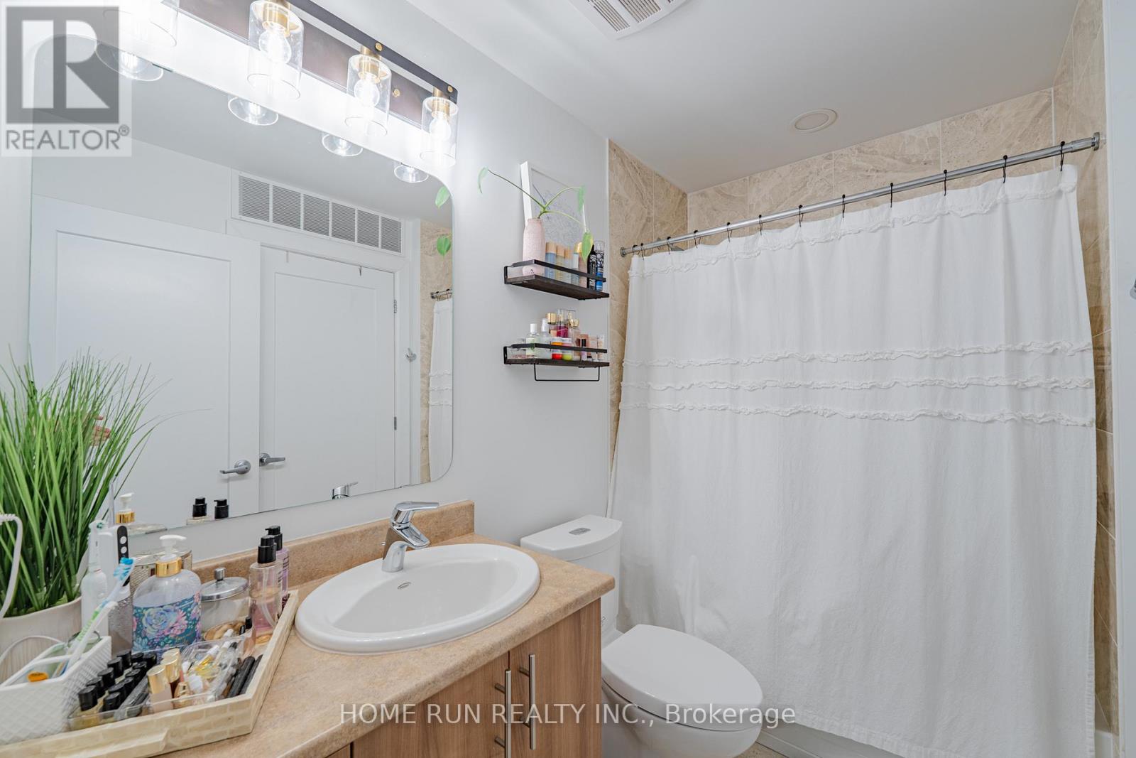 #312 615 LONGFIELDS DRIVE - 16