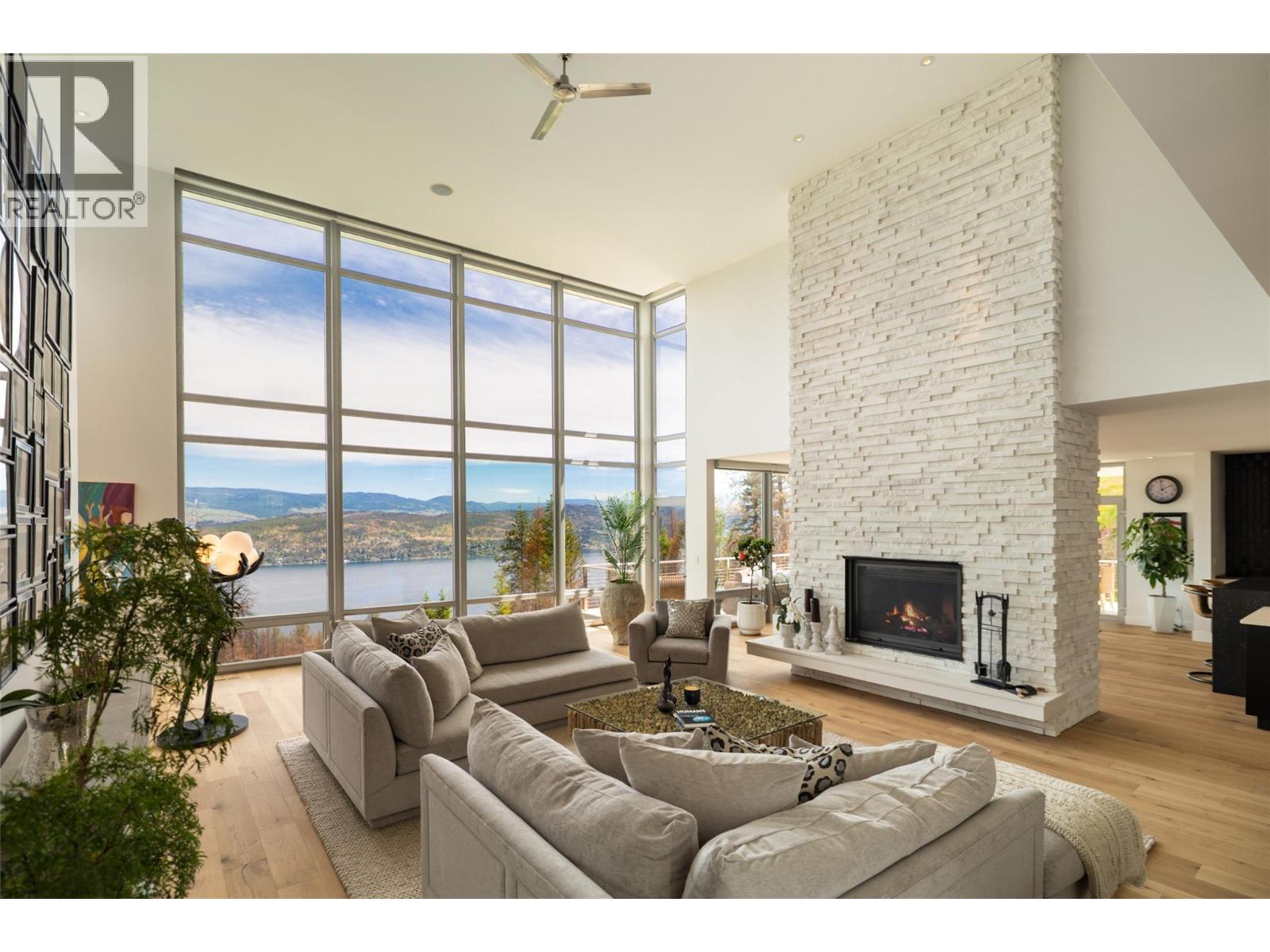 1750 Westside Road Unit# 5, Kelowna